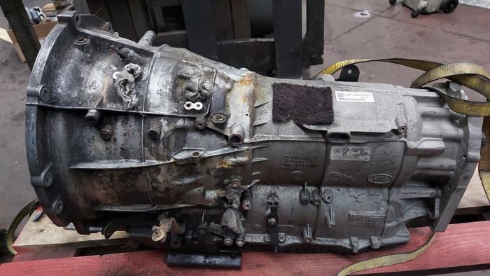 Gebrauchte Getriebe Landrover Defender Preis auf Anfrage angeboten von N Kossen Autorecycling BV