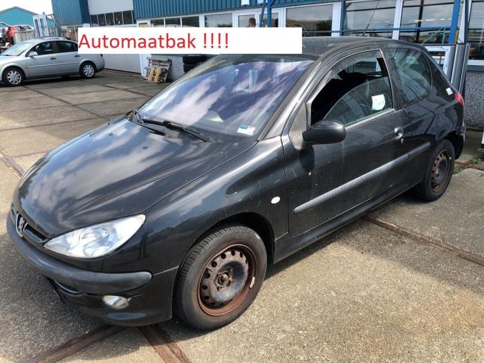 Getriebe Peugeot 206 (2A/C/H/J/S), 1998 / 2012 1.4 XR,XS,XT,Gentry, Fließheck, Benzin, 1.360cc, 55kW (75pk), FWD, TU3JP; KFX; KFW, 1998-09 / 2012-12, 2AKFX; 2CKFX; 2AKFW; 2CKFW (Gebraucht)