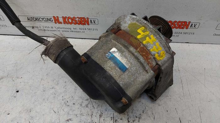 Begagnade Dynamo Mercedes E diesel (W124) 2.5 250 D Turbo Pris på förfrågan erbjuds av N Kossen Autorecycling BV