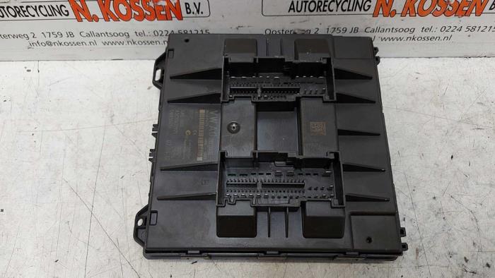 Begagnade Komfortmodul Volkswagen Polo V (6R) 1.2 TDI 12V BlueMotion Pris på förfrågan erbjuds av N Kossen Autorecycling BV