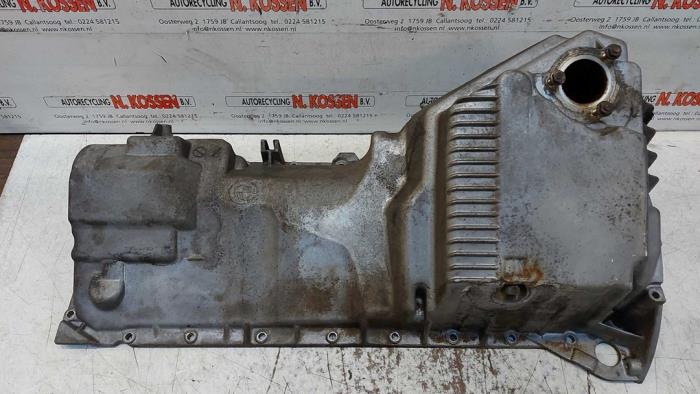 Usagé Couvercle carter BMW 5 serie (E39) 523i 24V Prix sur demande proposé par N Kossen Autorecycling BV