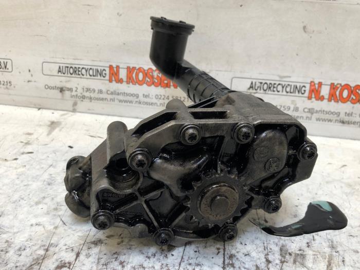 Gebrauchte Ölpumpe Peugeot Boxer Preis auf Anfrage angeboten von N Kossen Autorecycling BV