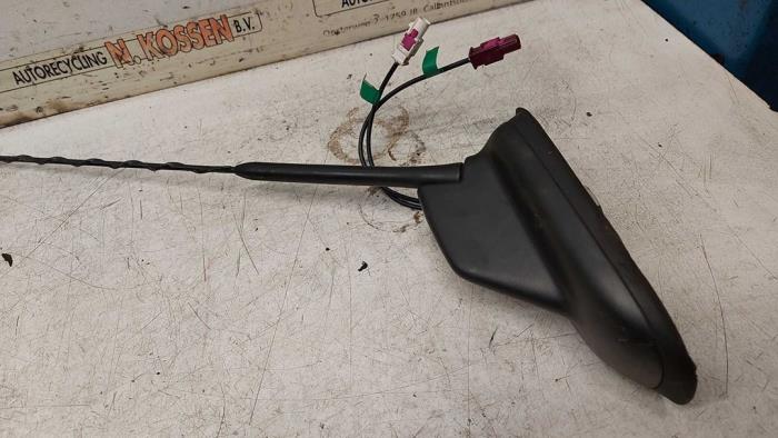 Używane Antena Skoda Octavia Combi (1Z5) 1.4 TSI 16V Cena na żądanie oferowane przez N Kossen Autorecycling BV