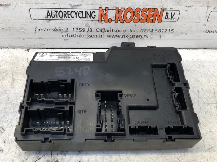 Używane Modul Comfort Ford Fiesta 6 (JA8) 1.0 SCI 12V 80 Cena na żądanie oferowane przez N Kossen Autorecycling BV