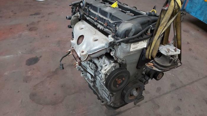 Używane Glowica cylindra Chrysler Sebring Cena na żądanie oferowane przez N Kossen Autorecycling BV
