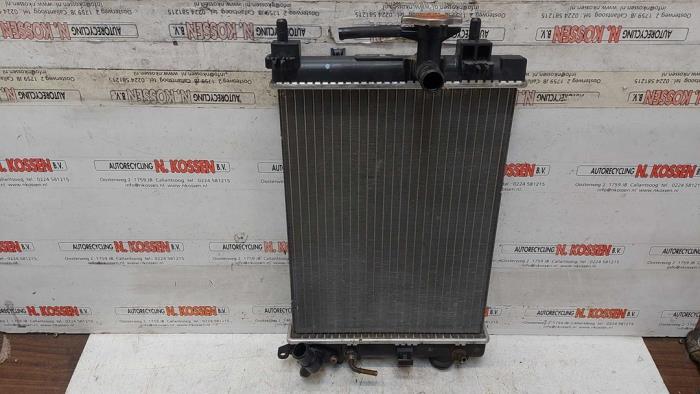 Używane Chlodnica Daihatsu Cuore (L251/271/276) 1.0 12V DVVT Cena na żądanie oferowane przez N Kossen Autorecycling BV