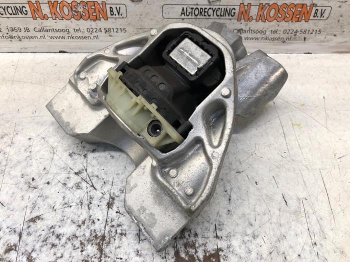 Used Engine mount Ford Transit Courier 1.5 TDCi 75 Price on request offered by N Kossen Autorecycling BV