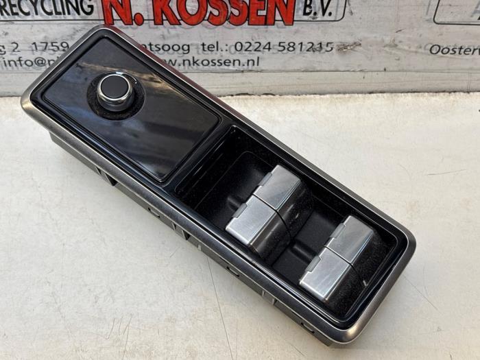 Usados Interruptor de ventanilla eléctrica Landrover Range Rover Sport (LW) 2.0 16V P400e Precio de solicitud ofrecido por N Kossen Autorecycling BV