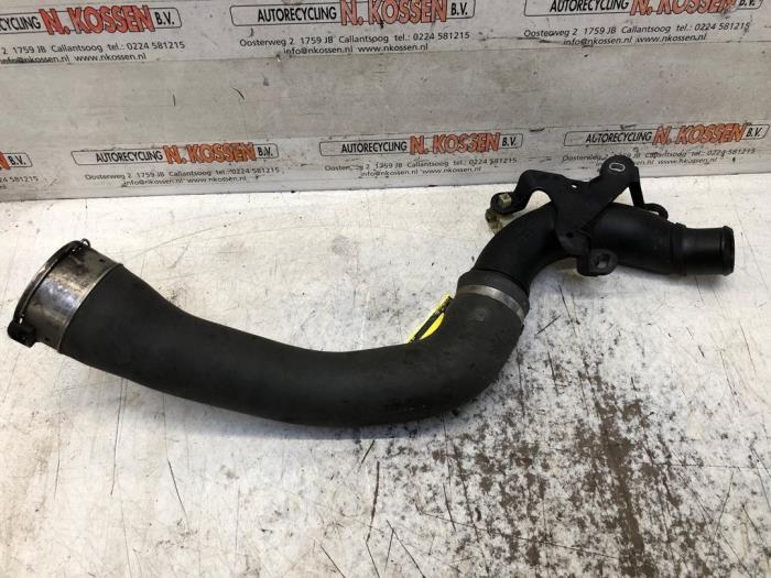 Usagé Tuyau intercooler Nissan Qashqai (J11) 1.2 DIG-T 16V Prix sur demande proposé par N Kossen Autorecycling BV
