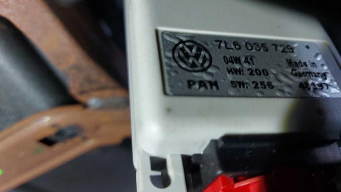Begagnade Bluetooth-modul Volkswagen Touareg (7LA/7L6) 4.2 V8 40V Pris på förfrågan erbjuds av N Kossen Autorecycling BV