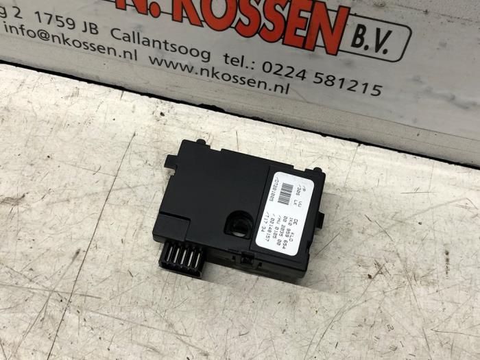 Begagnade Styrvinkelsensor Volkswagen Touran (1T1/T2) 2.0 TDI 16V 140 Pris på förfrågan erbjuds av N Kossen Autorecycling BV