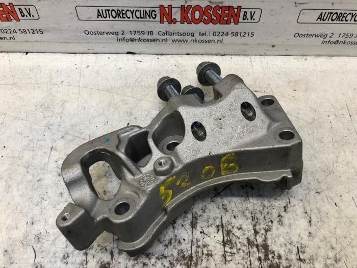 Used Engine mount Ford Transit Courier 1.5 TDCi 75 Price on request offered by N Kossen Autorecycling BV