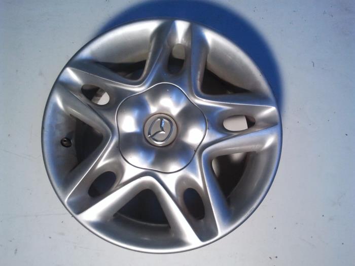 Używane Obrecz Mazda MX-3 Cena na żądanie oferowane przez N Kossen Autorecycling BV