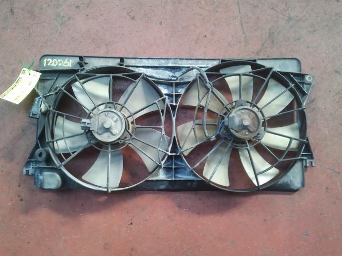 Cooling fans from a Toyota Celica (ZZT230/231) 1.8i 16V 2004