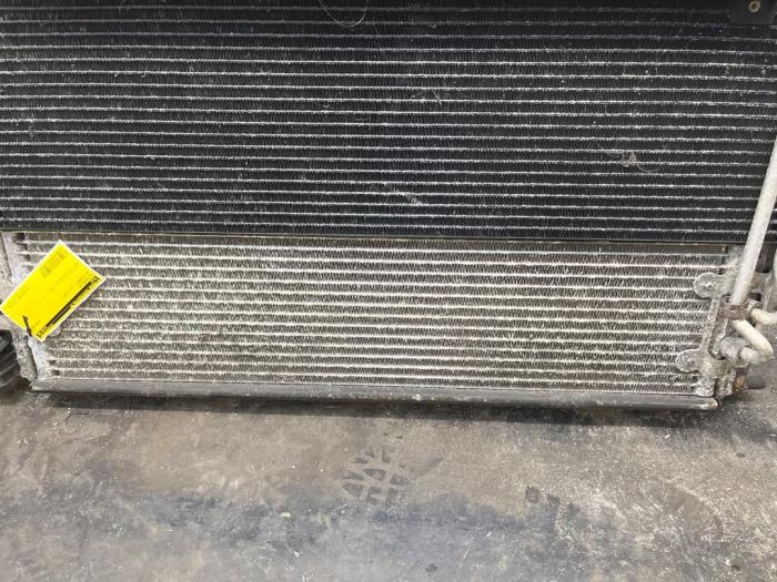 Gebrauchte Ölkühler Volkswagen Touareg (7LA/7L6) 4.2 V8 40V Preis auf Anfrage angeboten von N Kossen Autorecycling BV