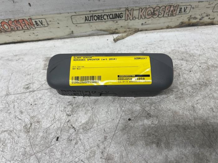 Begagnade Larmsensor Mercedes Sprinter 3,5t (906.63) 314 CDI 16V Pris på förfrågan erbjuds av N Kossen Autorecycling BV