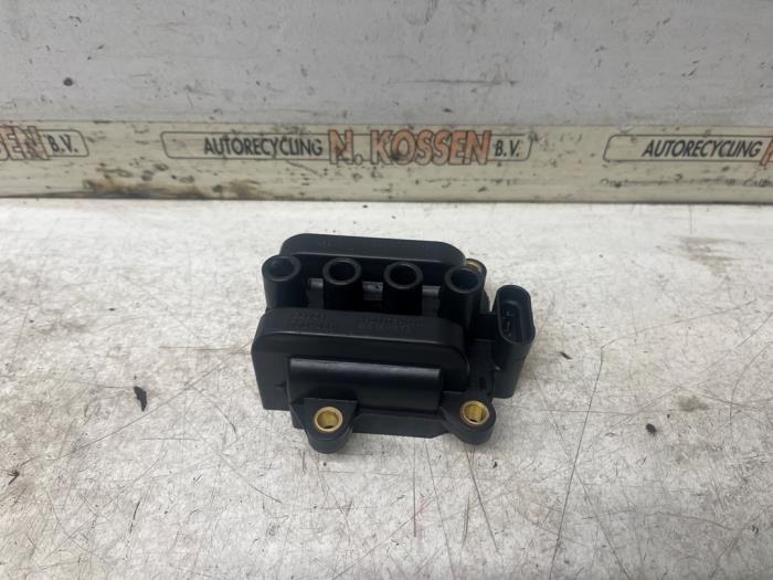 Usagé Bobine Renault Twingo II (CN) 1.2 16V Prix sur demande proposé par N Kossen Autorecycling BV