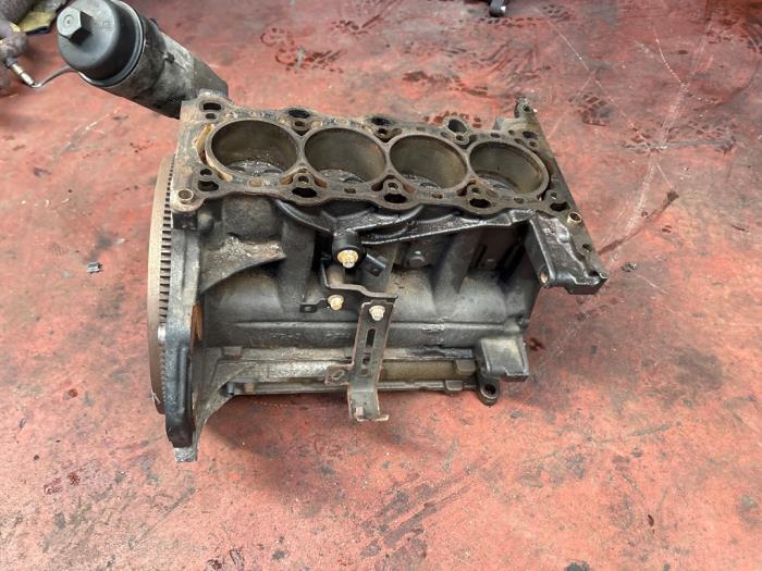 Gebrauchte Motor Unterblock Opel Corsa Preis auf Anfrage angeboten von N Kossen Autorecycling BV