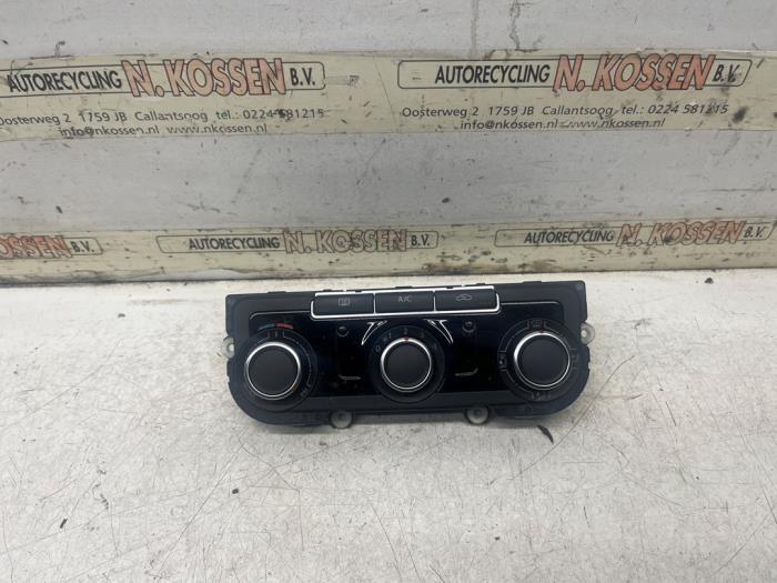 Begagnade Värmekontrollpanel Volkswagen Caddy III (2KA,2KH,2CA,2CH) 1.6 TDI 16V Pris på förfrågan erbjuds av N Kossen Autorecycling BV