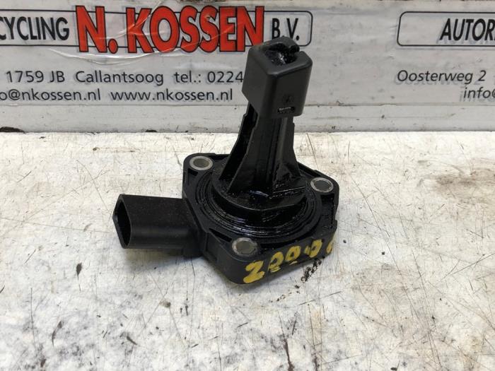 Begagnade Oljenivåsensor Volkswagen Polo V (6R) 1.2 TDI 12V BlueMotion Pris på förfrågan erbjuds av N Kossen Autorecycling BV