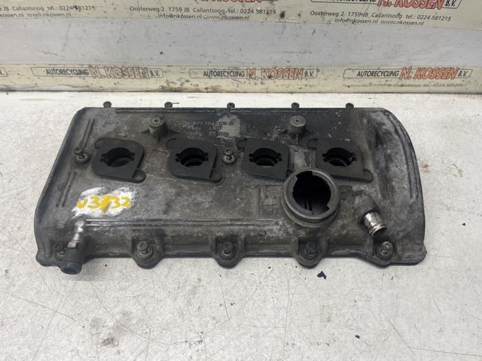 Gebrauchte Ventildeckel Volkswagen Touareg (7LA/7L6) 4.2 V8 40V Preis auf Anfrage angeboten von N Kossen Autorecycling BV