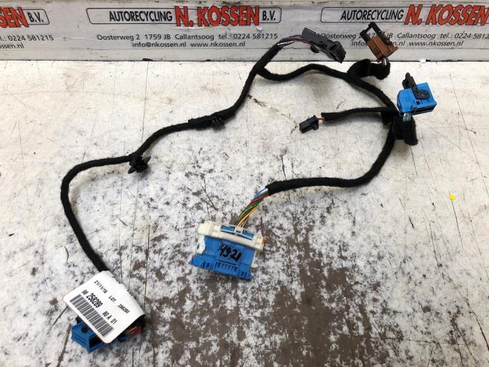 Begagnade Kablage Opel Grandland (X) 1.2 Turbo 12V Pris på förfrågan erbjuds av N Kossen Autorecycling BV