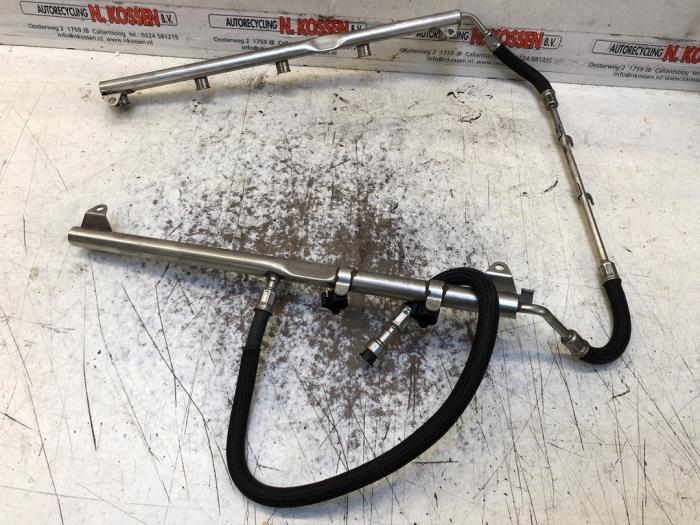 Usagé Système d'injection BMW 6 serie (E63) M6 V10 40V Prix sur demande proposé par N Kossen Autorecycling BV
