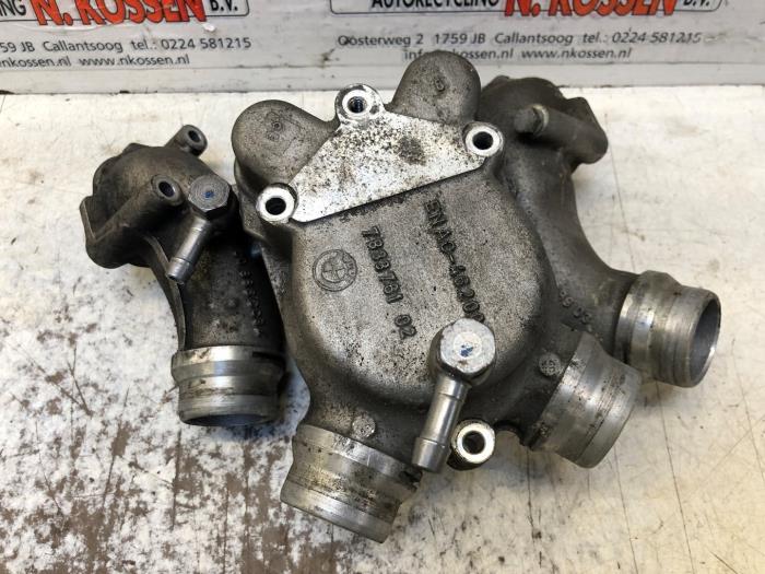 Begagnade Termostathus BMW 6 serie (E63) M6 V10 40V Pris på förfrågan erbjuds av N Kossen Autorecycling BV