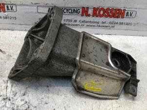 Engine mount from a BMW 6 serie (E63) M6 V10 40V 2006