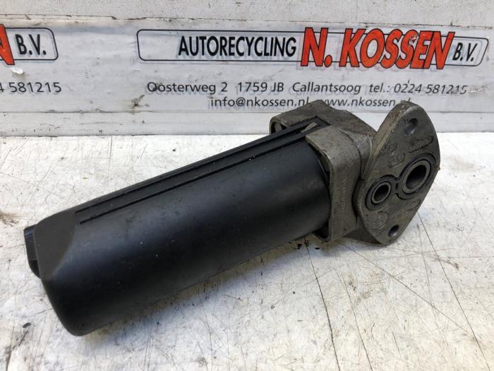 Gebrauchte Ölpumpe BMW 6 serie (E63) M6 V10 40V Preis auf Anfrage angeboten von N Kossen Autorecycling BV