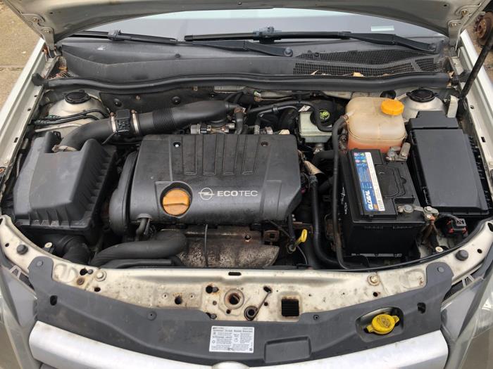 Usagé Culasse Opel Astra H SW (L35) 1.8 16V Prix sur demande proposé par N Kossen Autorecycling BV