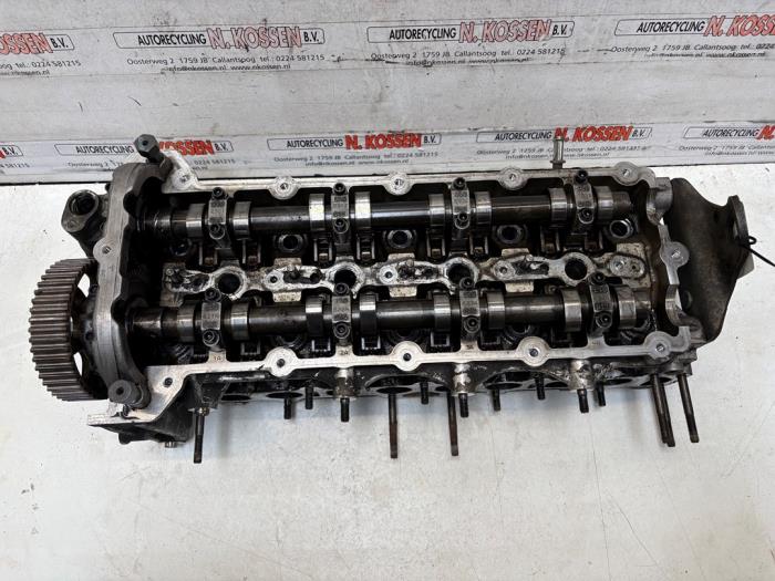 Używane Glowica cylindra Chrysler Voyager Cena na żądanie oferowane przez N Kossen Autorecycling BV