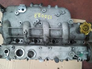 Used Cylinder head Chrysler Voyager/Grand Voyager (RG) 2.8 CRD 16V Grand Voyager Price on request offered by N Kossen Autorecycling BV