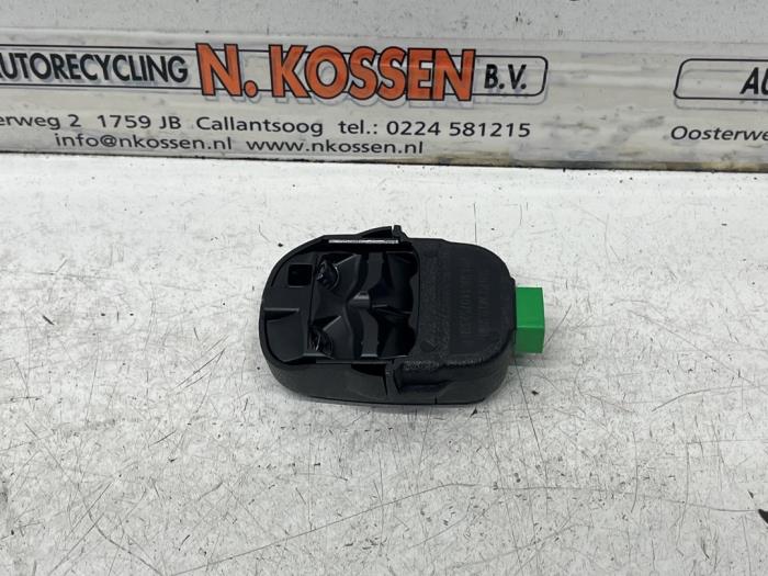 Begagnade Regnsensor Honda Jazz Pris på förfrågan erbjuds av N Kossen Autorecycling BV