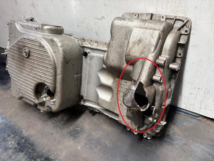 Gebrauchte Ölwanne BMW 6 serie (E63) M6 V10 40V Preis auf Anfrage angeboten von N Kossen Autorecycling BV