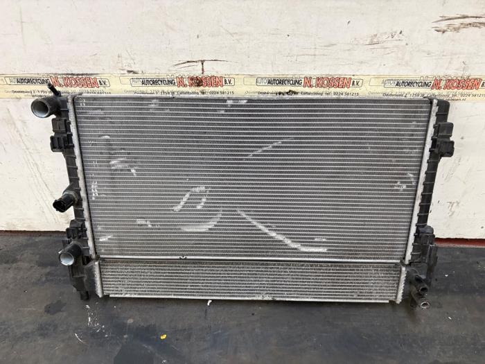 Used Radiator Skoda Fabia II Combi 1.2 TSI Price on request offered by N Kossen Autorecycling BV