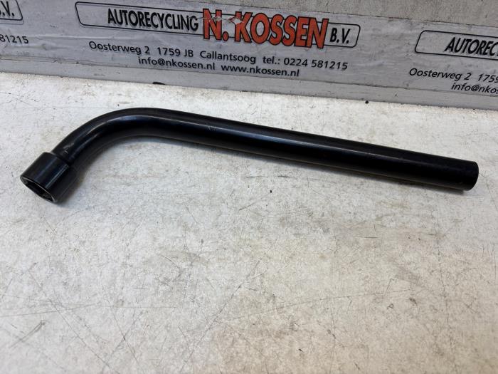 Begagnade Fälgkors Opel Corsa Pris på förfrågan erbjuds av N Kossen Autorecycling BV