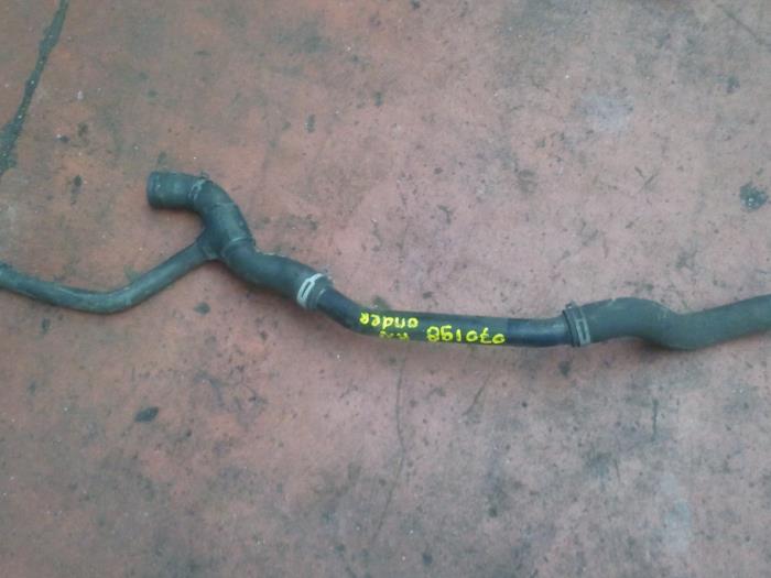 Gebrauchte Wasserrohr Porsche 911 (996) 3.4 Carrera 24V Preis auf Anfrage angeboten von N Kossen Autorecycling BV