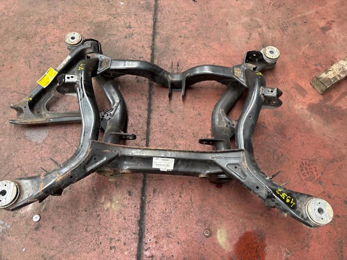 Used Subframe Volkswagen Touareg Price on request offered by N Kossen Autorecycling BV
