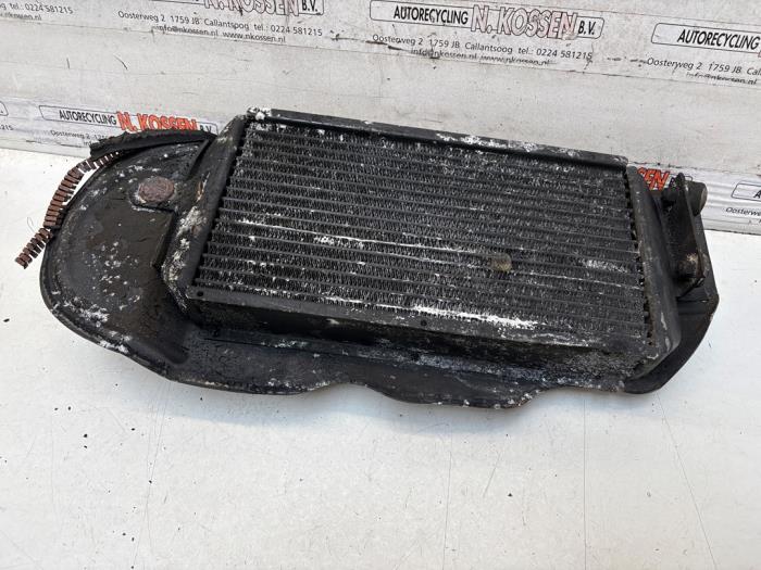 Gebrauchte Ölkühler Porsche 911 3.2 Carrera Preis auf Anfrage angeboten von N Kossen Autorecycling BV
