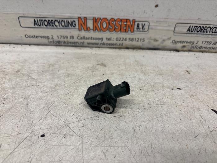 Gebrauchte ACC Sensor (Entfernung) Mercedes C Estate (S204) 1.8 C-200 CGI 16V Preis auf Anfrage angeboten von N Kossen Autorecycling BV