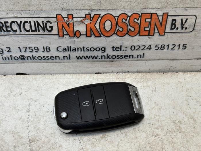 Używane Kluczyk scyzoryk Kia Picanto (TA) 1.0 12V Cena na żądanie oferowane przez N Kossen Autorecycling BV