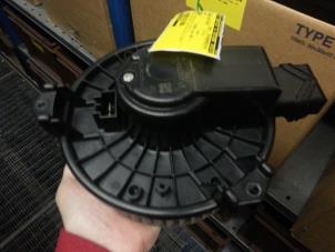 Used Heating and ventilation fan motor Fiat Punto II (188) 1.9 JTD 80 ELX 5-Drs. Price on request offered by N Kossen Autorecycling BV