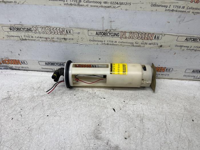 Gebrauchte Kraftstoffpumpe Elektrisch Volvo 850 Estate 2.5i 10V Preis auf Anfrage angeboten von N Kossen Autorecycling BV