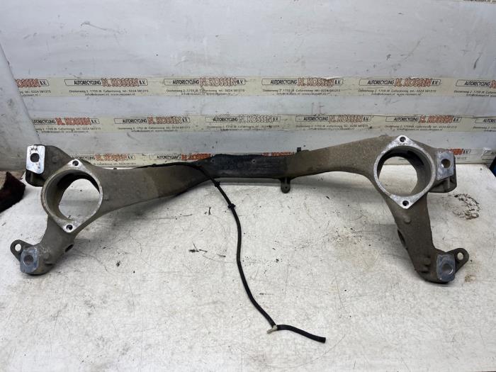 Used Engine mount Volkswagen Touareg Price on request offered by N Kossen Autorecycling BV