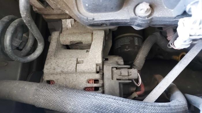 Usagé Dynamo Renault Megane II CC (EM) 1.6 16V Prix sur demande proposé par N Kossen Autorecycling BV