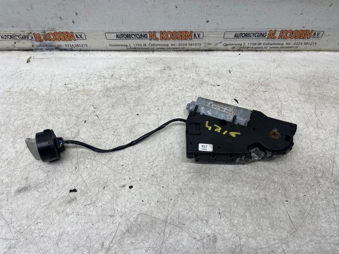Używane Silnik szyberdachu Volkswagen Golf IV (1J1) 1.8 20V Turbo Cena na żądanie oferowane przez N Kossen Autorecycling BV