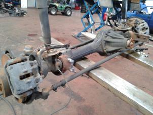 Used Front axle (complete) Landrover Discovery II 2.5 Td5 Price on request offered by N Kossen Autorecycling BV