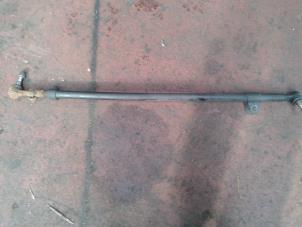 Used Track rod, centre Landrover Discovery II 2.5 Td5 Price on request offered by N Kossen Autorecycling BV