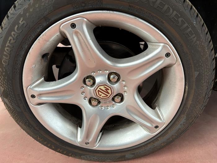 Używane Obrecz MG MGF 1.8i 16V Cena na żądanie oferowane przez N Kossen Autorecycling BV